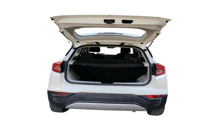 2019 Mahindra XUV300 W8 1.5 DIESEL, Diesel, Manual, 85,136 km, exterior