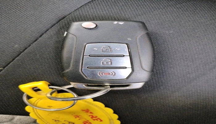 2019 Mahindra XUV300 W8 1.5 DIESEL, Diesel, Manual, 85,136 km, interior