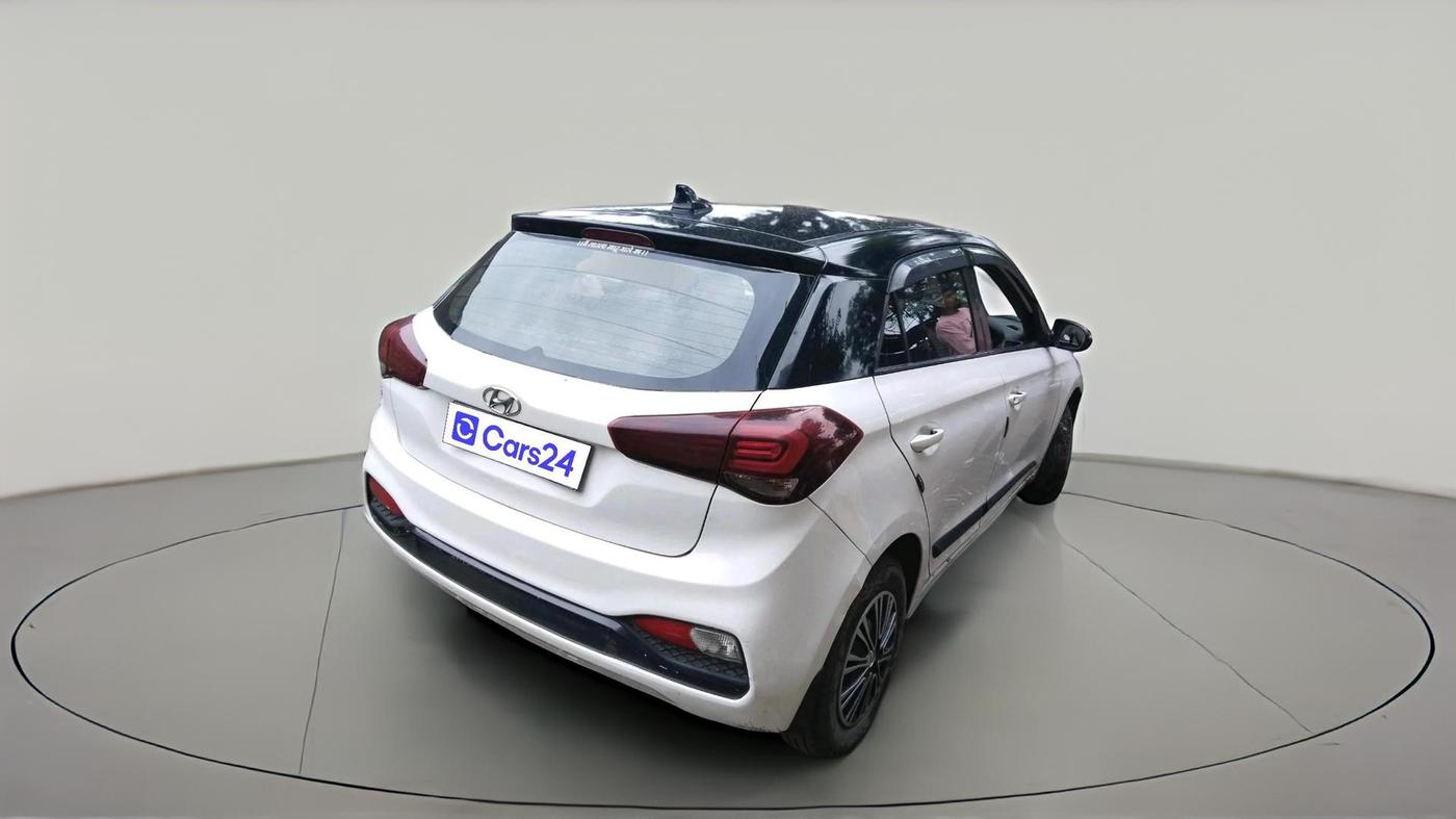2018 Hyundai Elite i20 SPORTZ 1.4 CRDI, Diesel, Manual, 1,22,769 km, exterior