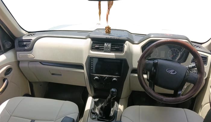 2016 Mahindra Scorpio S2, Diesel, Manual, 1,36,570 km, interior