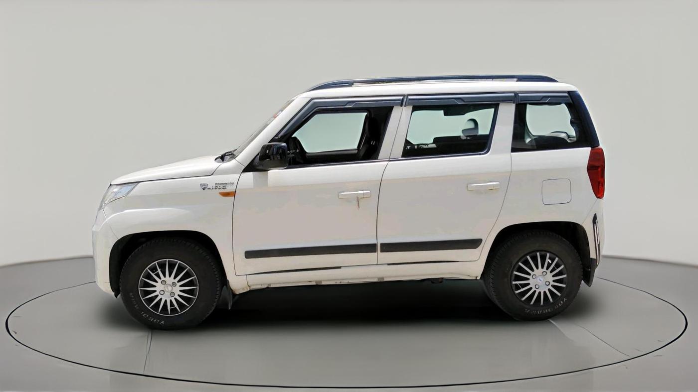 2018 Mahindra TUV300 T6 PLUS, Diesel, Manual, 86,785 km, exterior