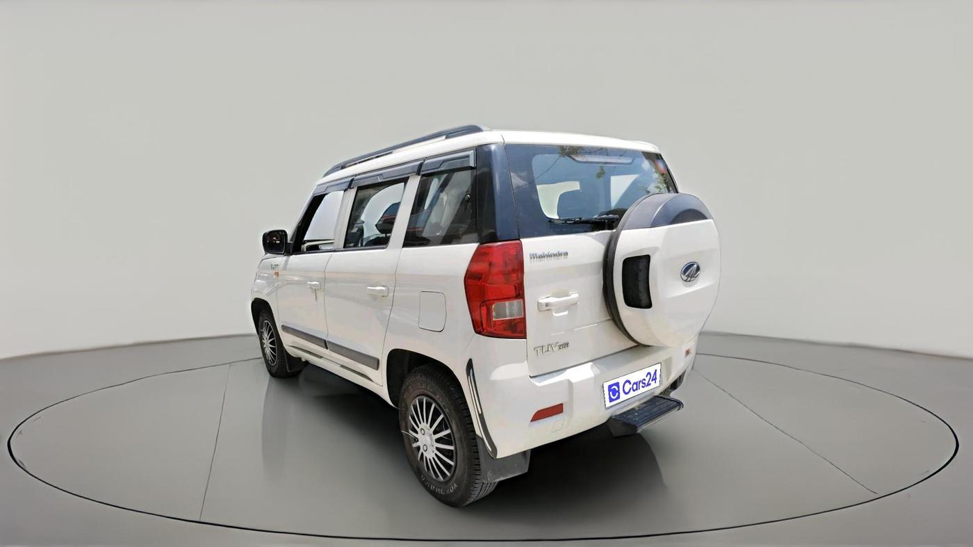 2018 Mahindra TUV300 T6 PLUS, Diesel, Manual, 86,785 km, exterior