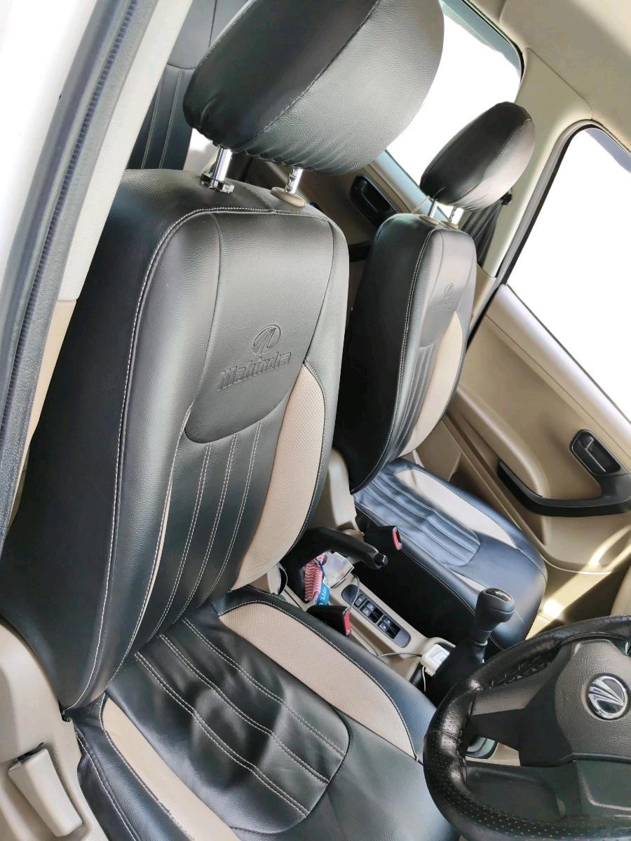 2018 Mahindra TUV300 T6 PLUS, Diesel, Manual, 86,785 km, interior