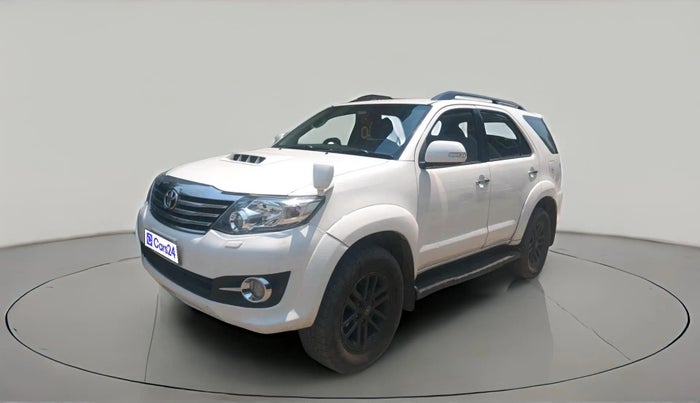2015 Toyota Fortuner 3.0 4X4 MT, Diesel, Manual, 1,04,997 km, exterior