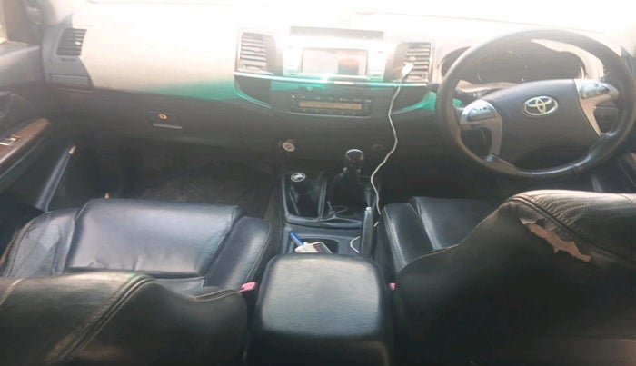 2015 Toyota Fortuner 3.0 4X4 MT, Diesel, Manual, 1,04,997 km, interior
