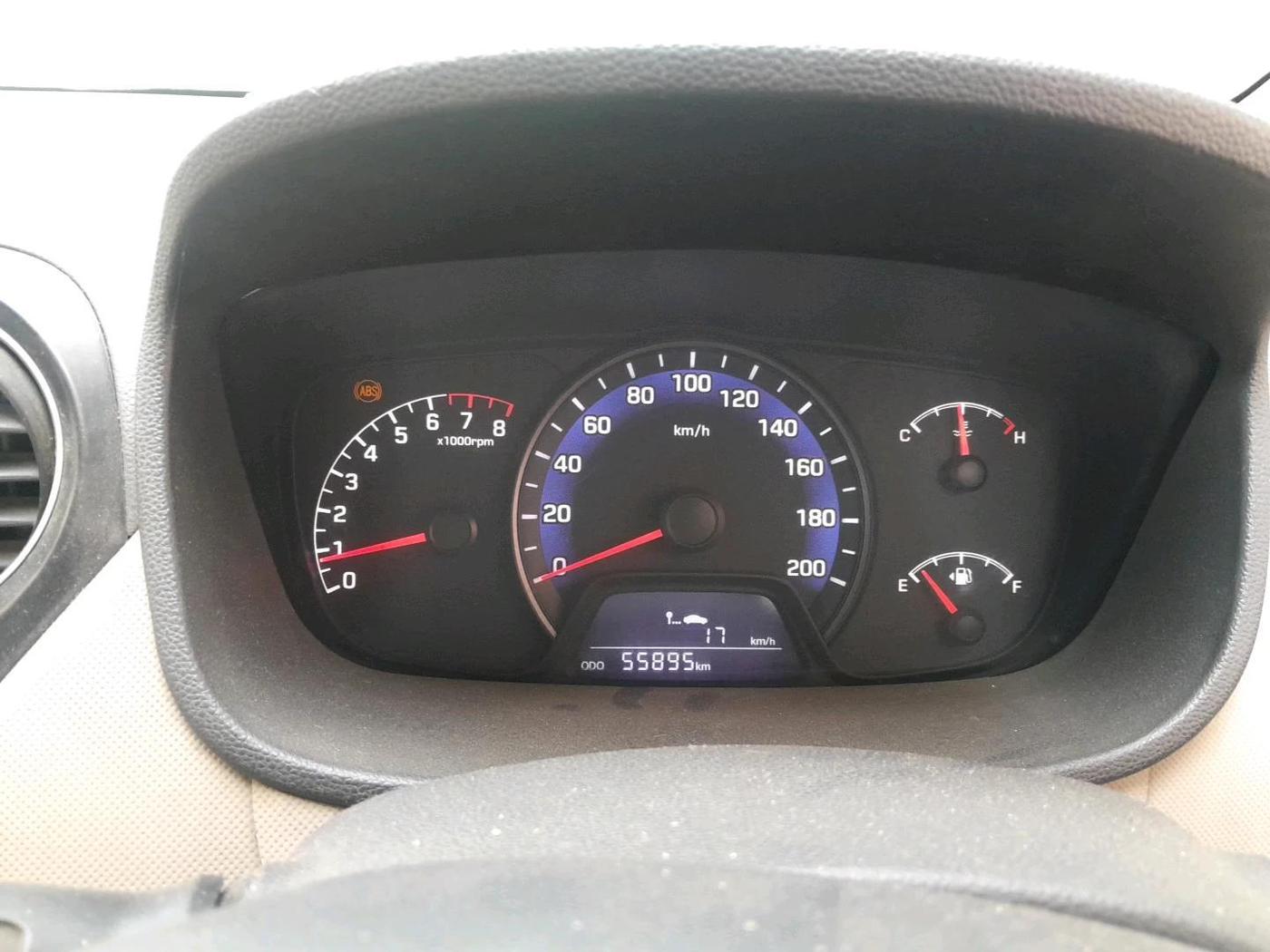 2014 Hyundai Xcent S (O) 1.2, Petrol, Manual, 55,895 km, interior