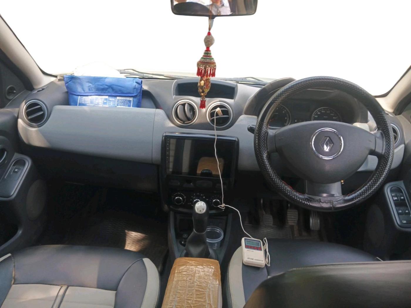 2013 Renault Duster 85 PS RXE DIESEL, Diesel, Manual, 1,13,000 km, interior