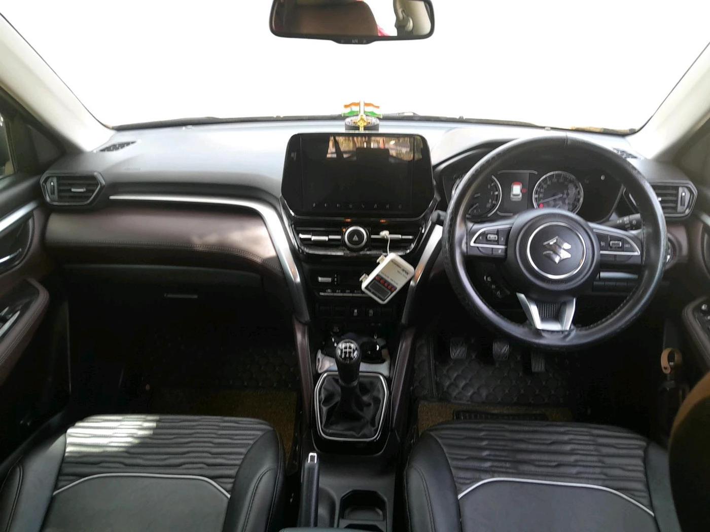 2023 Maruti Grand Vitara ZETA SMART HYBRID, Petrol, Manual, 25,961 km, interior