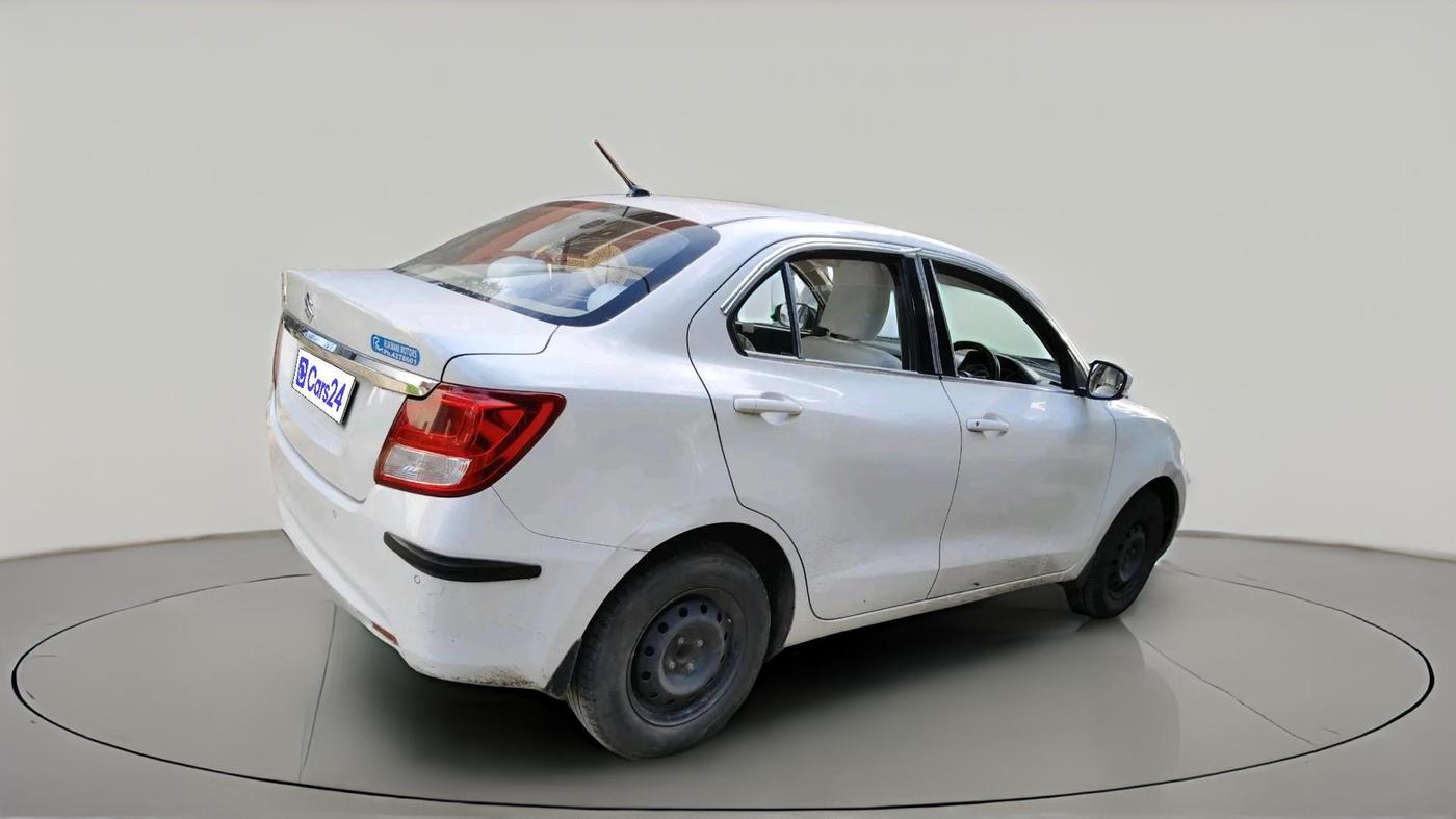 2022 Maruti Dzire VXI CNG, CNG, Manual, 68,702 km, exterior