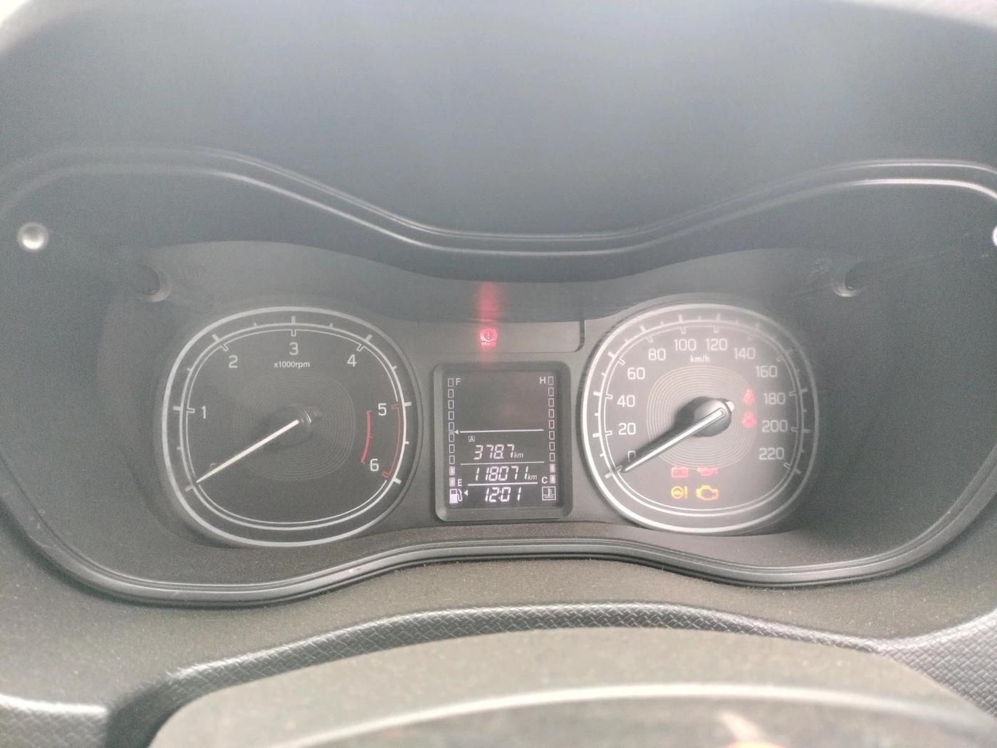 2019 Maruti Vitara Brezza VDI, Diesel, Manual, 1,18,071 km, interior