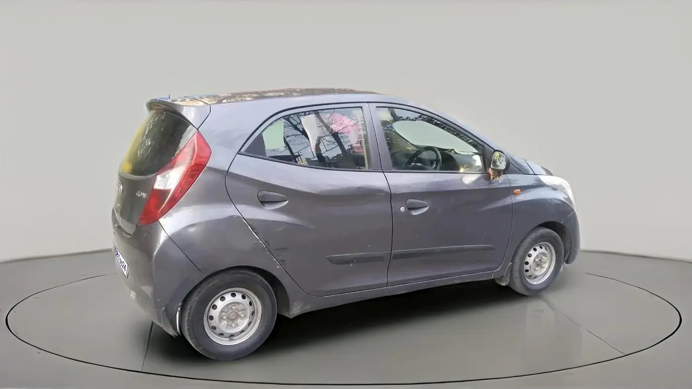 2017 Hyundai Eon ERA +, CNG, Manual, 1,36,902 km, exterior