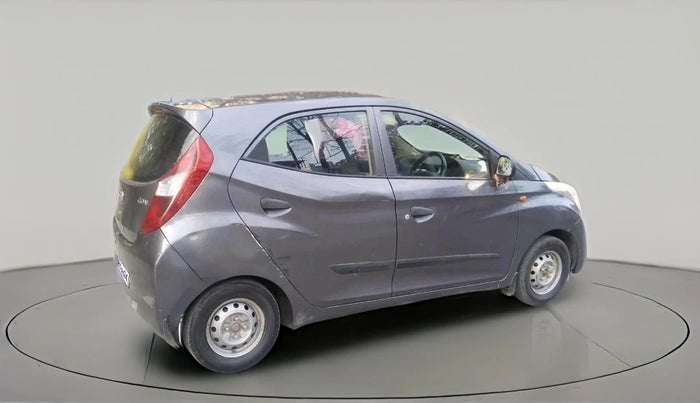 2017 Hyundai Eon ERA +, CNG, Manual, 1,36,902 km, exterior