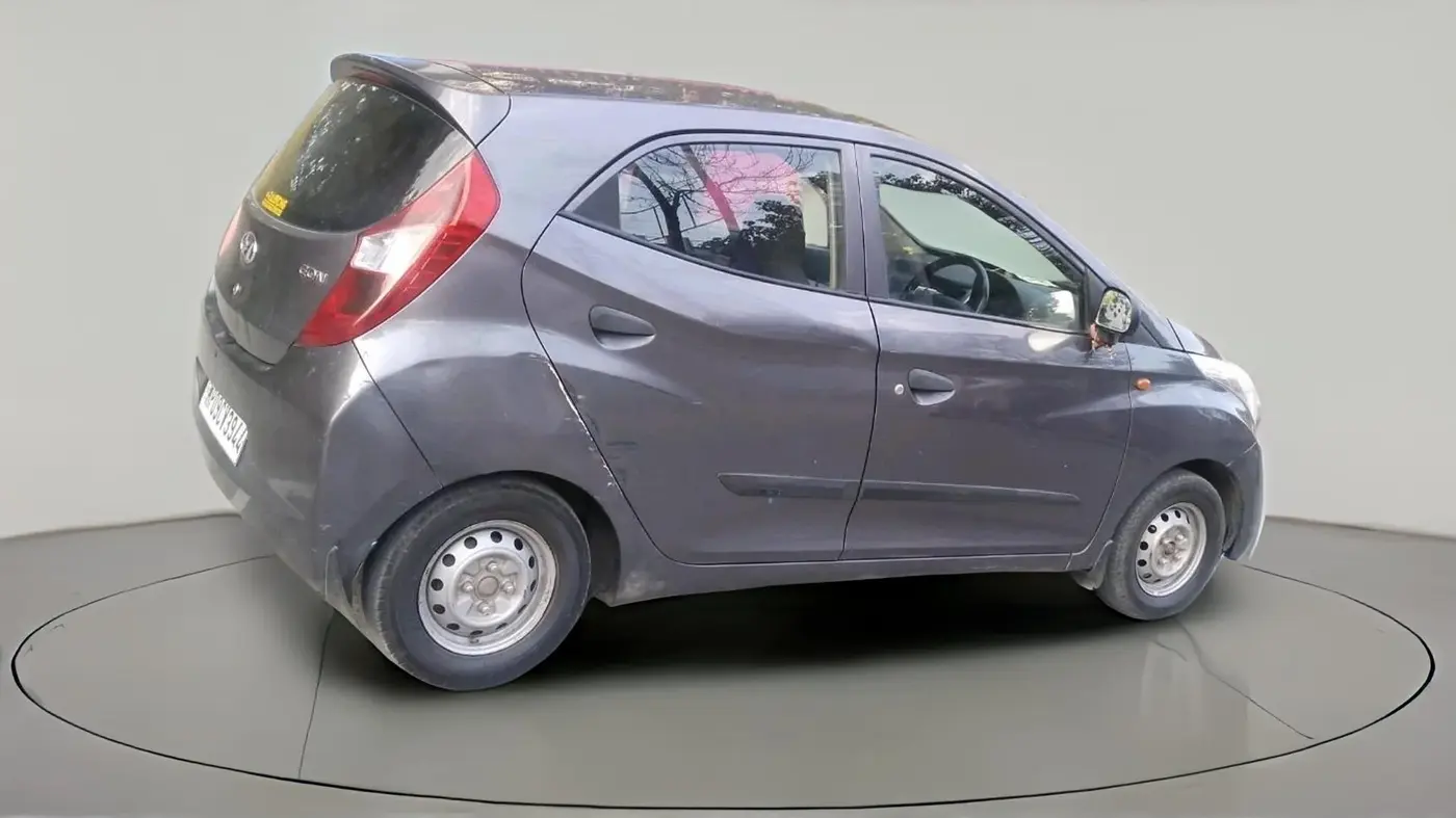 2017 Hyundai Eon ERA +, CNG, Manual, 1,36,902 km, exterior