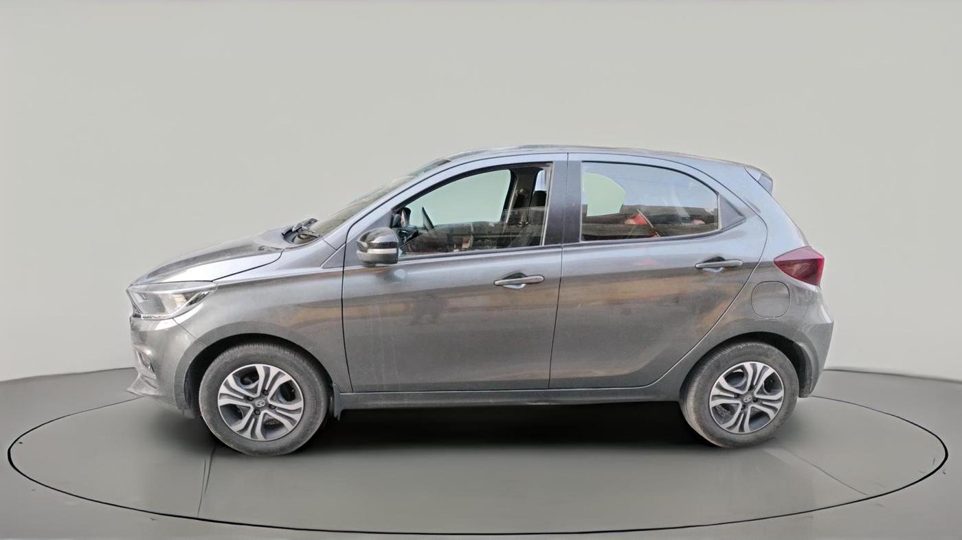 2023 Tata Tiago XT PETROL, Petrol, Manual, 30,114 km, exterior