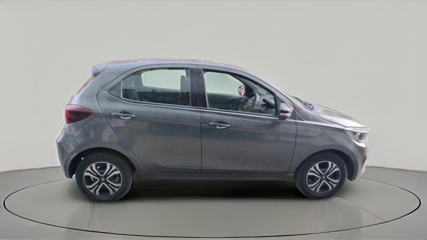 2023 Tata Tiago XT PETROL, Petrol, Manual, 30,114 km, exterior
