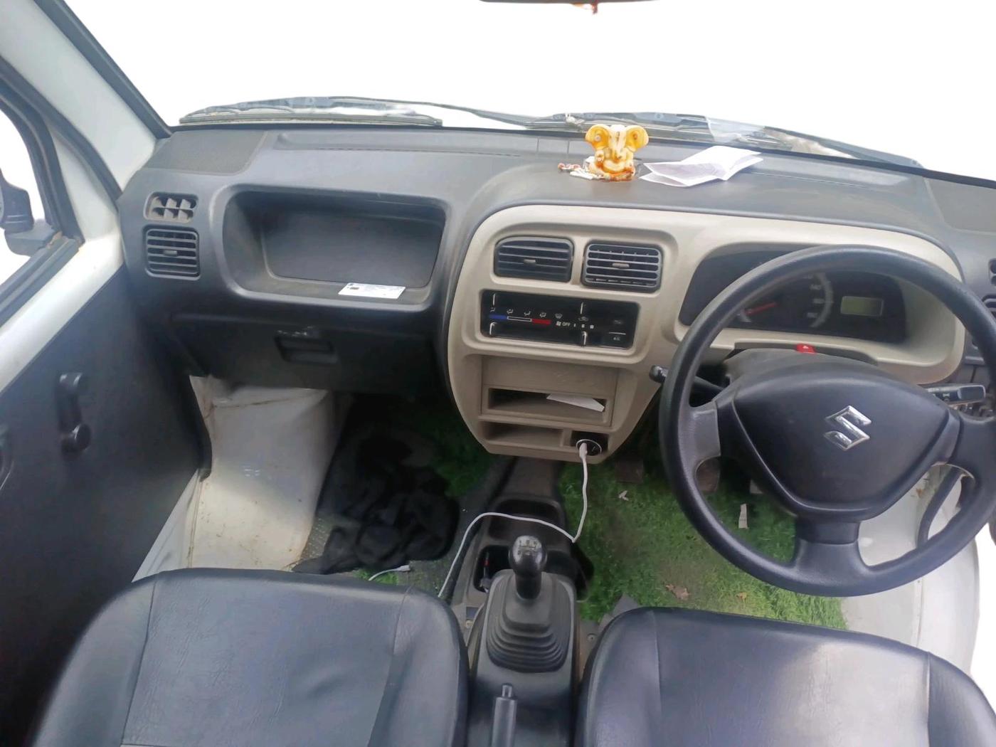 2021 Maruti Eeco 5 STR WITH A/C+HTR, Petrol, Manual, 13,286 km, interior