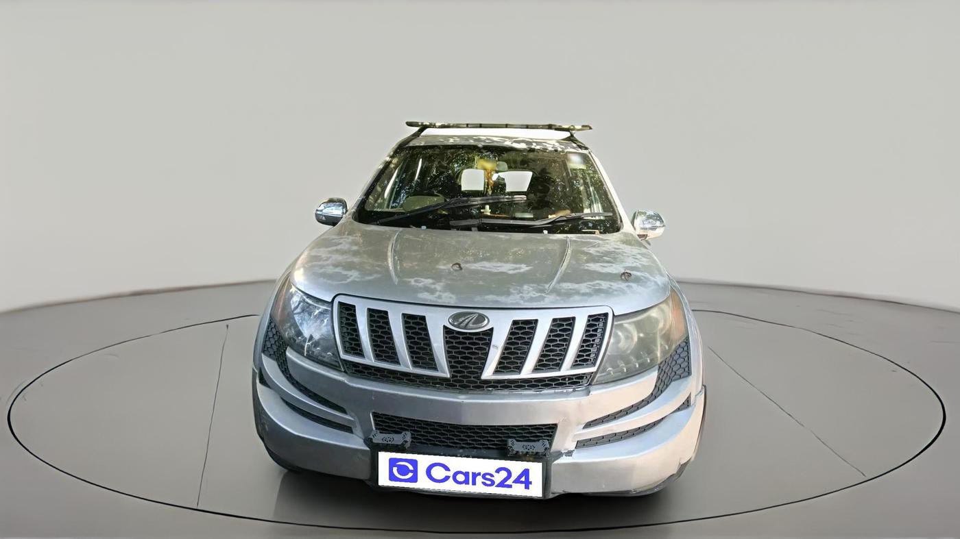 2013 Mahindra XUV500 W6, Diesel, Manual, 83,200 km, exterior