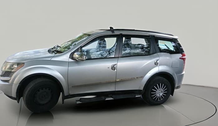 2013 Mahindra XUV500 W6, Diesel, Manual, 83,200 km, exterior
