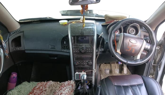 2013 Mahindra XUV500 W6, Diesel, Manual, 83,200 km, interior