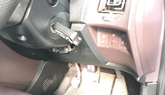 2013 Mahindra XUV500 W6, Diesel, Manual, 83,200 km, interior