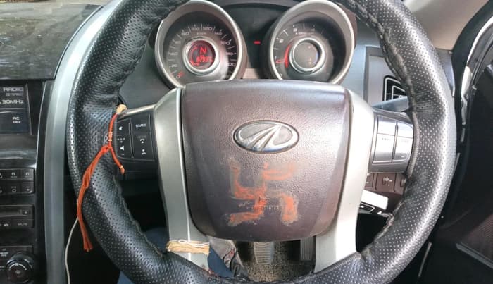 2013 Mahindra XUV500 W6, Diesel, Manual, 83,200 km, interior