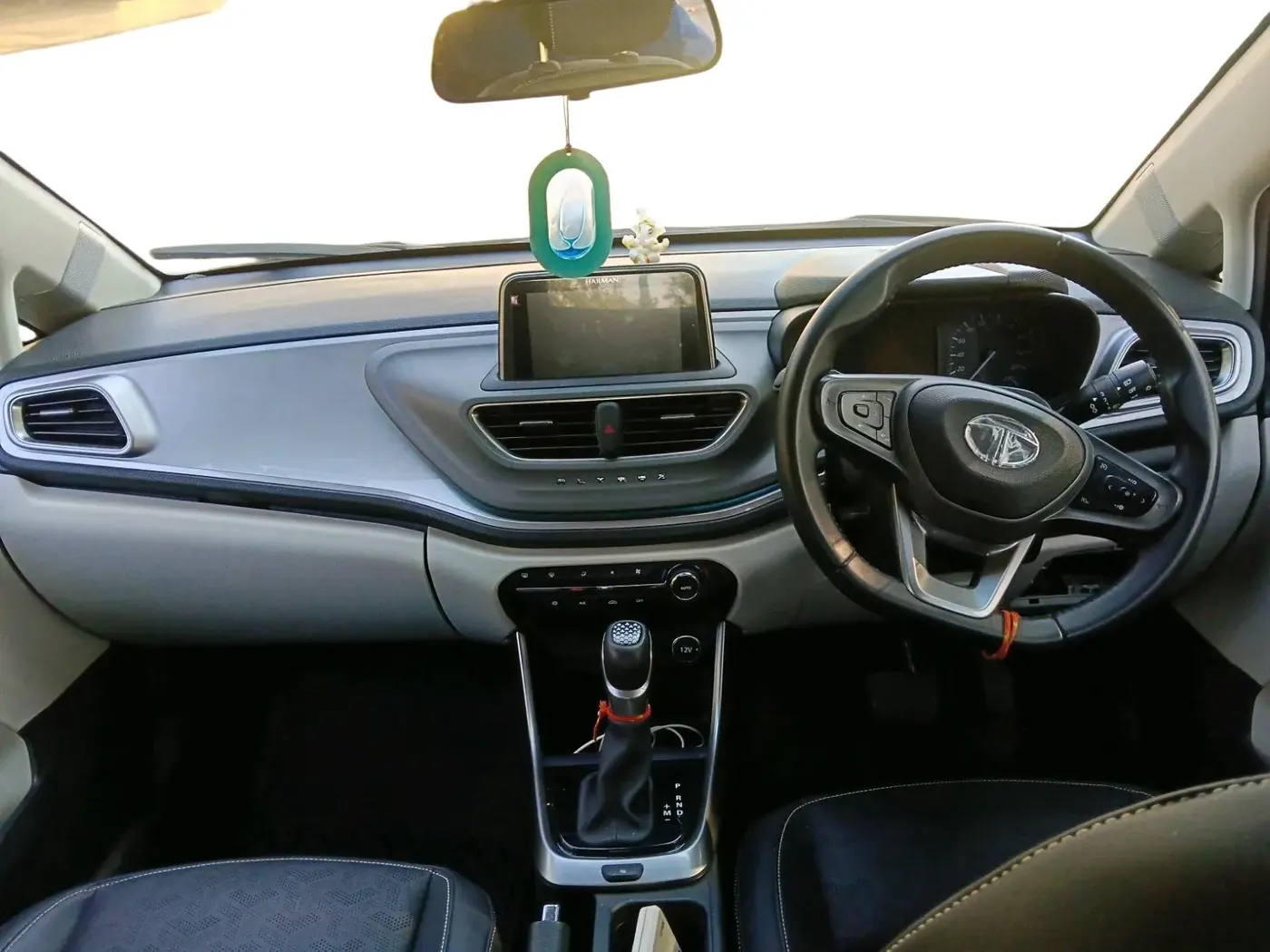 2023 Tata ALTROZ XZA PLUS, Petrol, Automatic, 10,903 km, interior