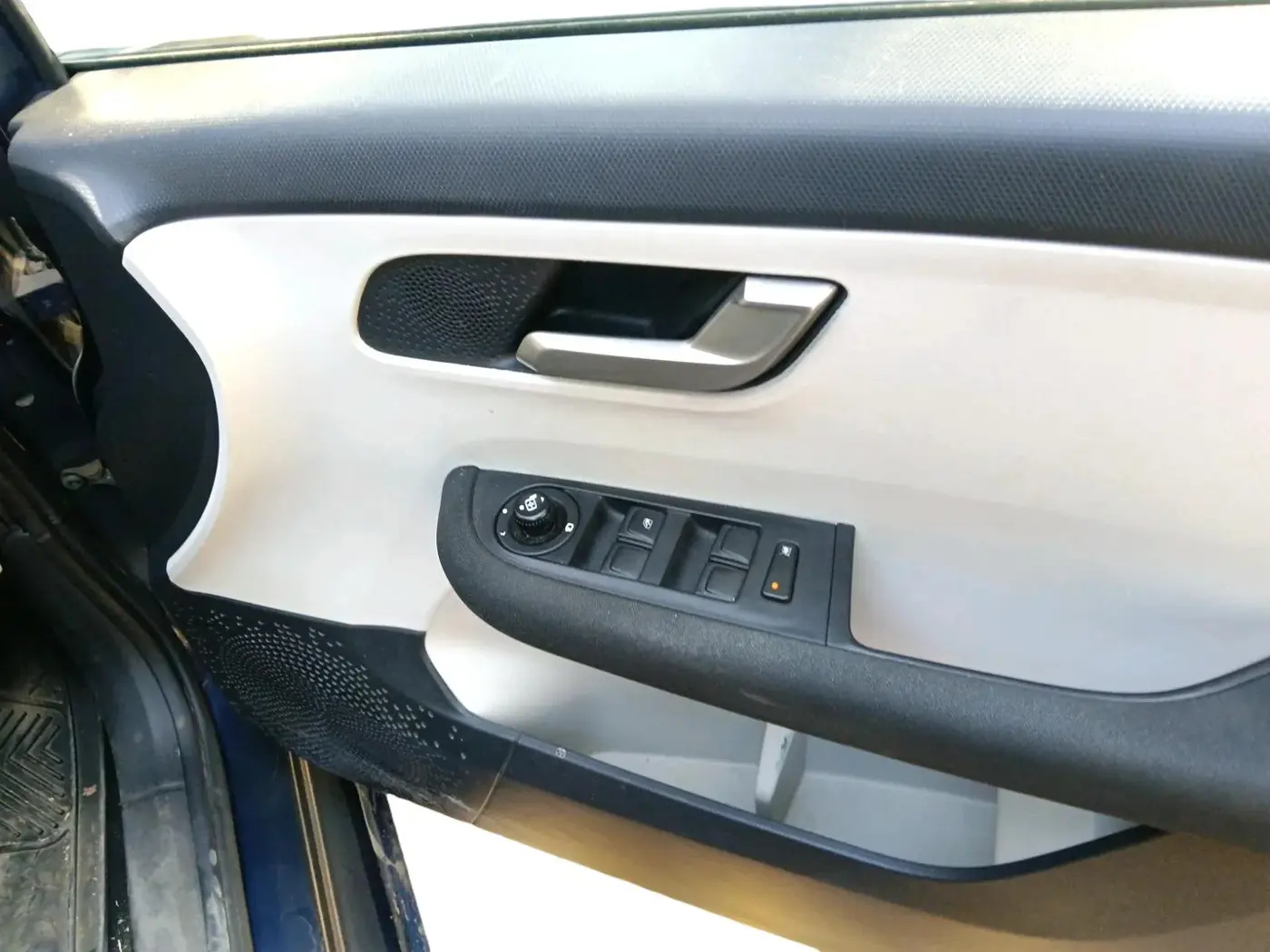 2023 Tata ALTROZ XZA PLUS, Petrol, Automatic, 10,903 km, interior
