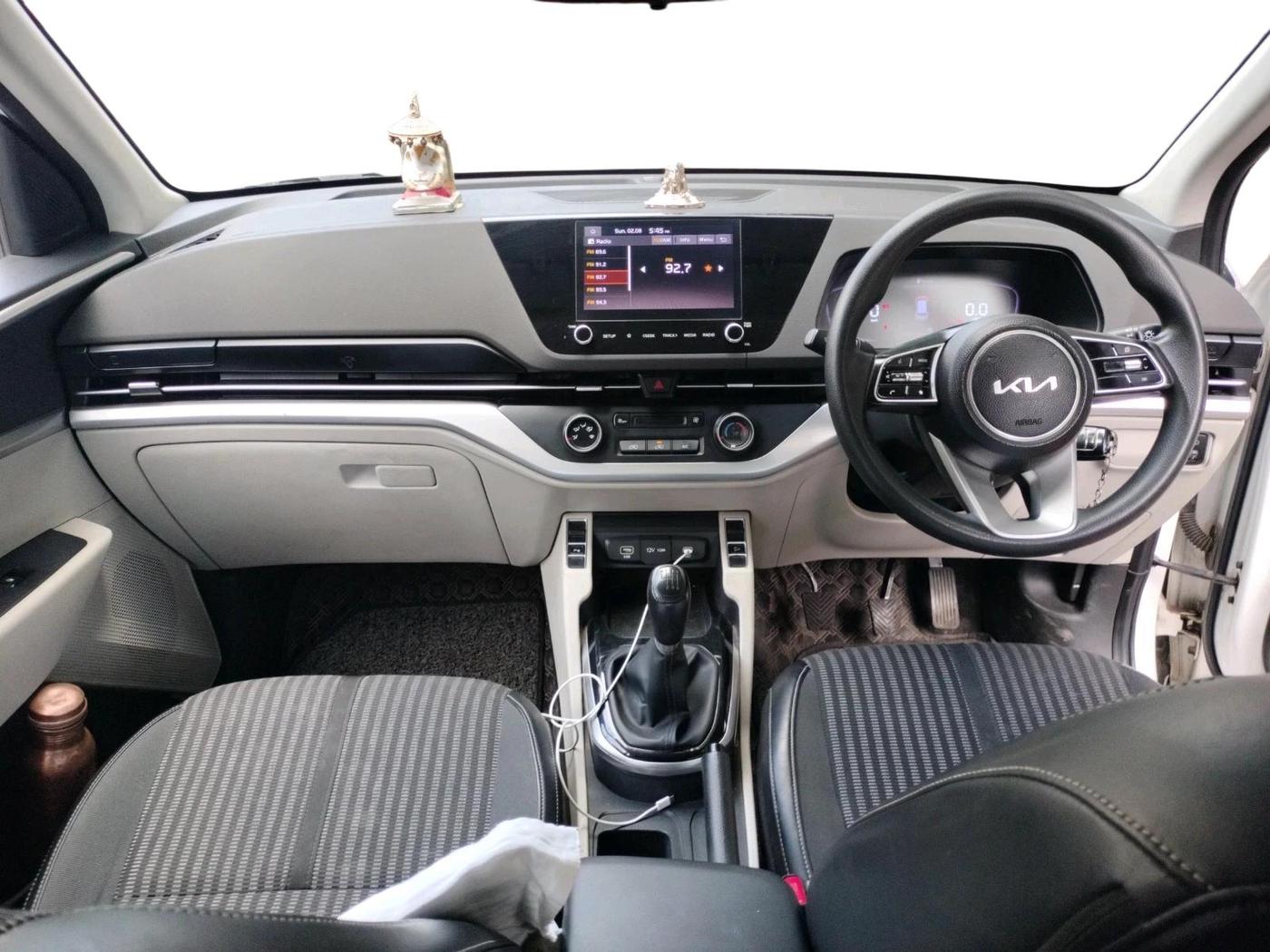 2023 KIA CARENS PRESTIGE 1.5 PETROL 7 STR, Petrol, Manual, 42,157 km, interior