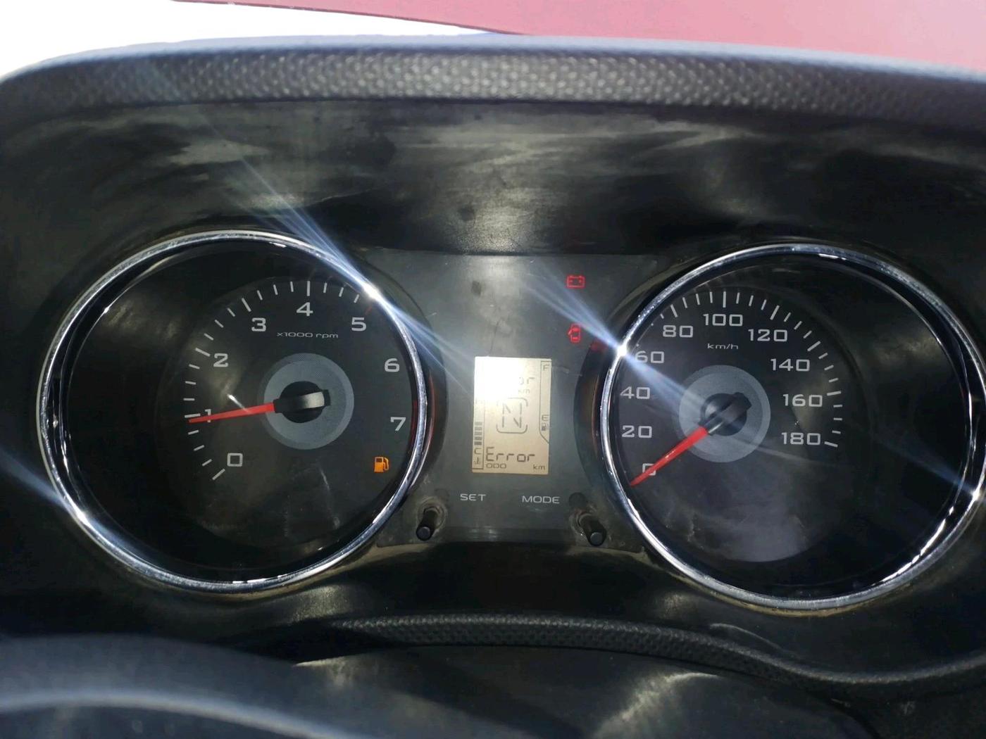 2018 Mahindra TUV300 T8, Diesel, Manual, 8 km, interior