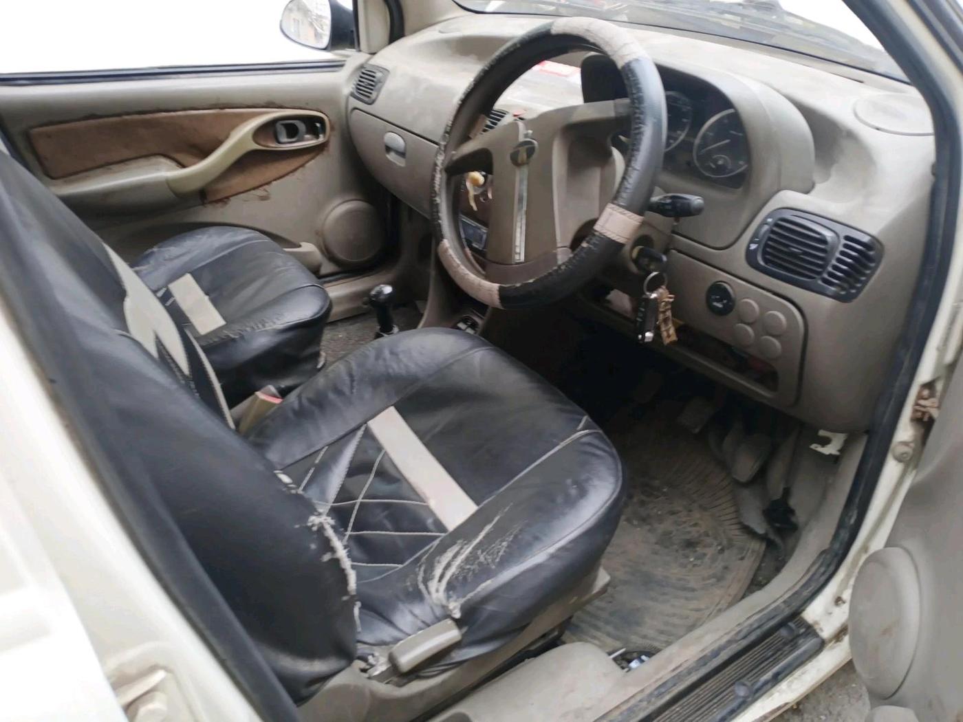 2013 Tata Indigo ECS LS CR4, Diesel, Manual, 1,24,913 km, interior