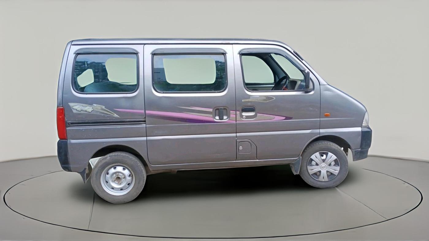 2015 Maruti Eeco 7 STR, Petrol, Manual, 1,35,452 km, exterior