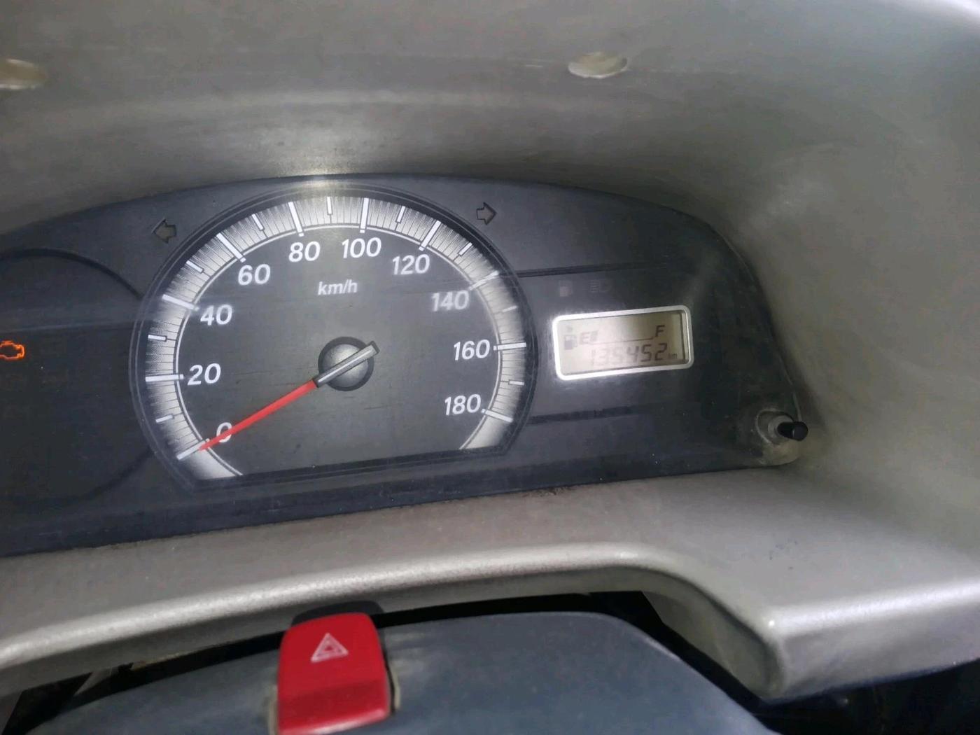 2015 Maruti Eeco 7 STR, Petrol, Manual, 1,35,452 km, interior