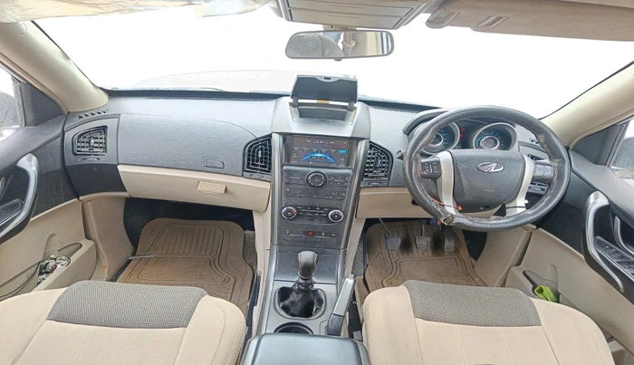2017 Mahindra XUV500 W6, Diesel, Manual, 98,724 km, interior