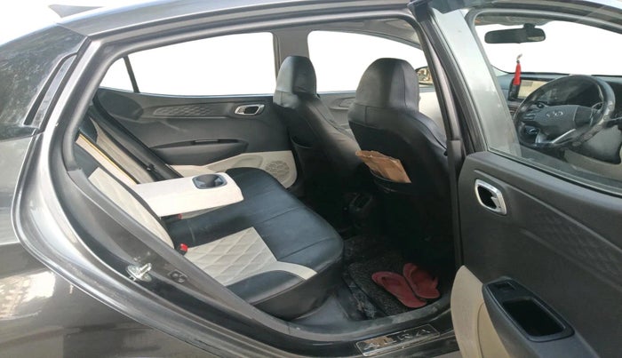 2022 Hyundai AURA SX 1.2 CNG, CNG, Manual, 45,579 km, interior