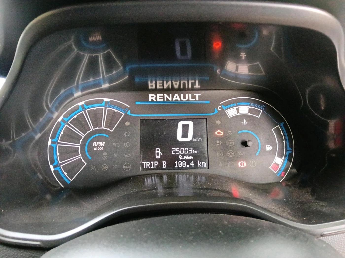 2024 Renault TRIBER RXT, Petrol, Manual, 25,003 km, interior