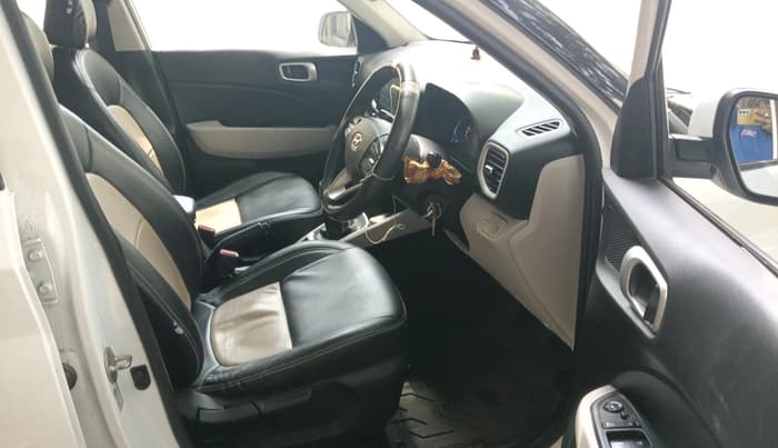 2022 Hyundai VENUE S(O) 1.2, Petrol, Manual, 46,464 km, interior