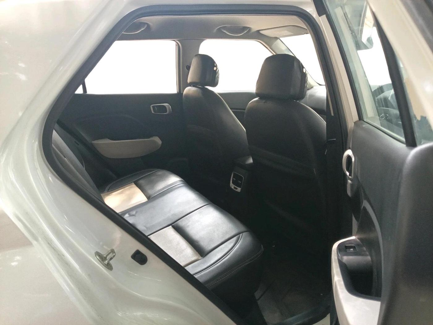2022 Hyundai VENUE S(O) 1.2, Petrol, Manual, 46,464 km, interior