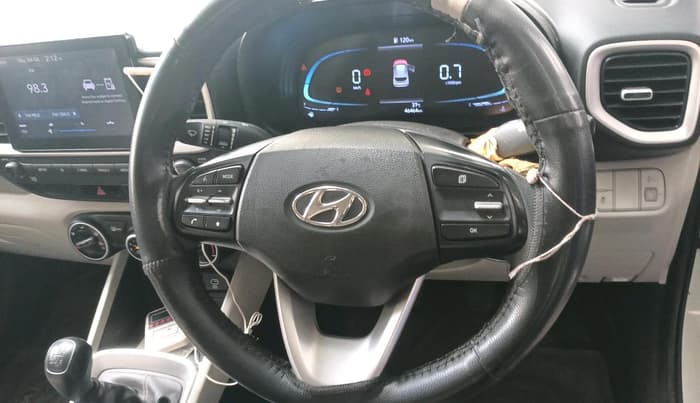 2022 Hyundai VENUE S(O) 1.2, Petrol, Manual, 46,464 km, interior