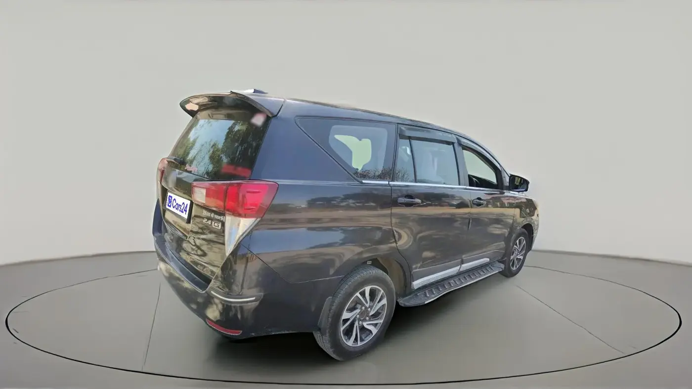 2021 Toyota Innova Crysta 2.4 G PLUS 8 STR, Diesel, Manual, 62,555 km, exterior