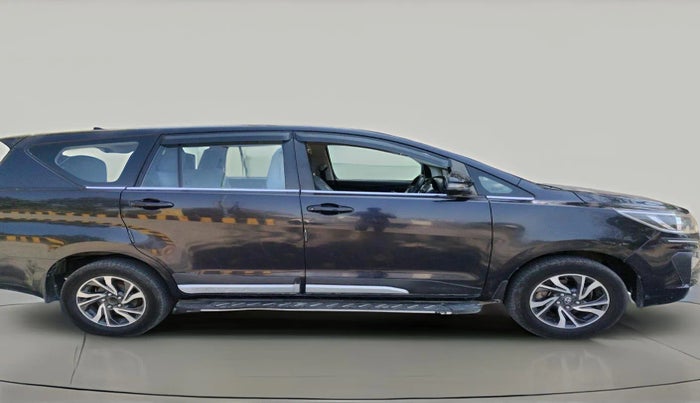 2021 Toyota Innova Crysta 2.4 G PLUS 8 STR, Diesel, Manual, 62,555 km, exterior