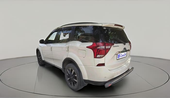 2018 Mahindra XUV500 W11, Diesel, Manual, 2,66,192 km, exterior