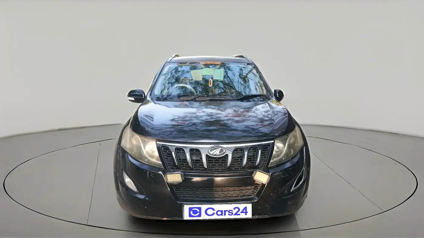 2015 Mahindra XUV500 W10, Diesel, Manual, 1,05,000 km, exterior