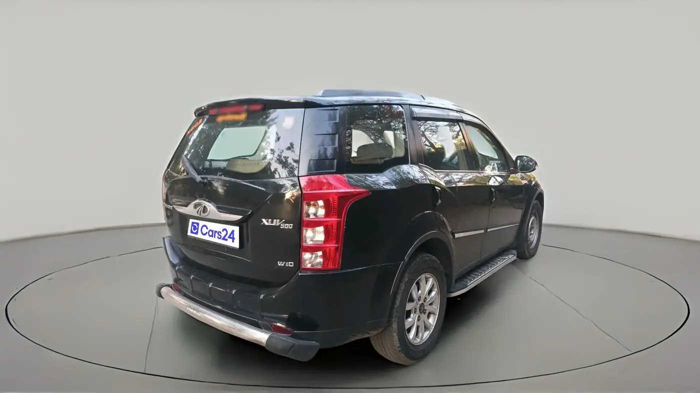 2015 Mahindra XUV500 W10, Diesel, Manual, 1,05,000 km, exterior