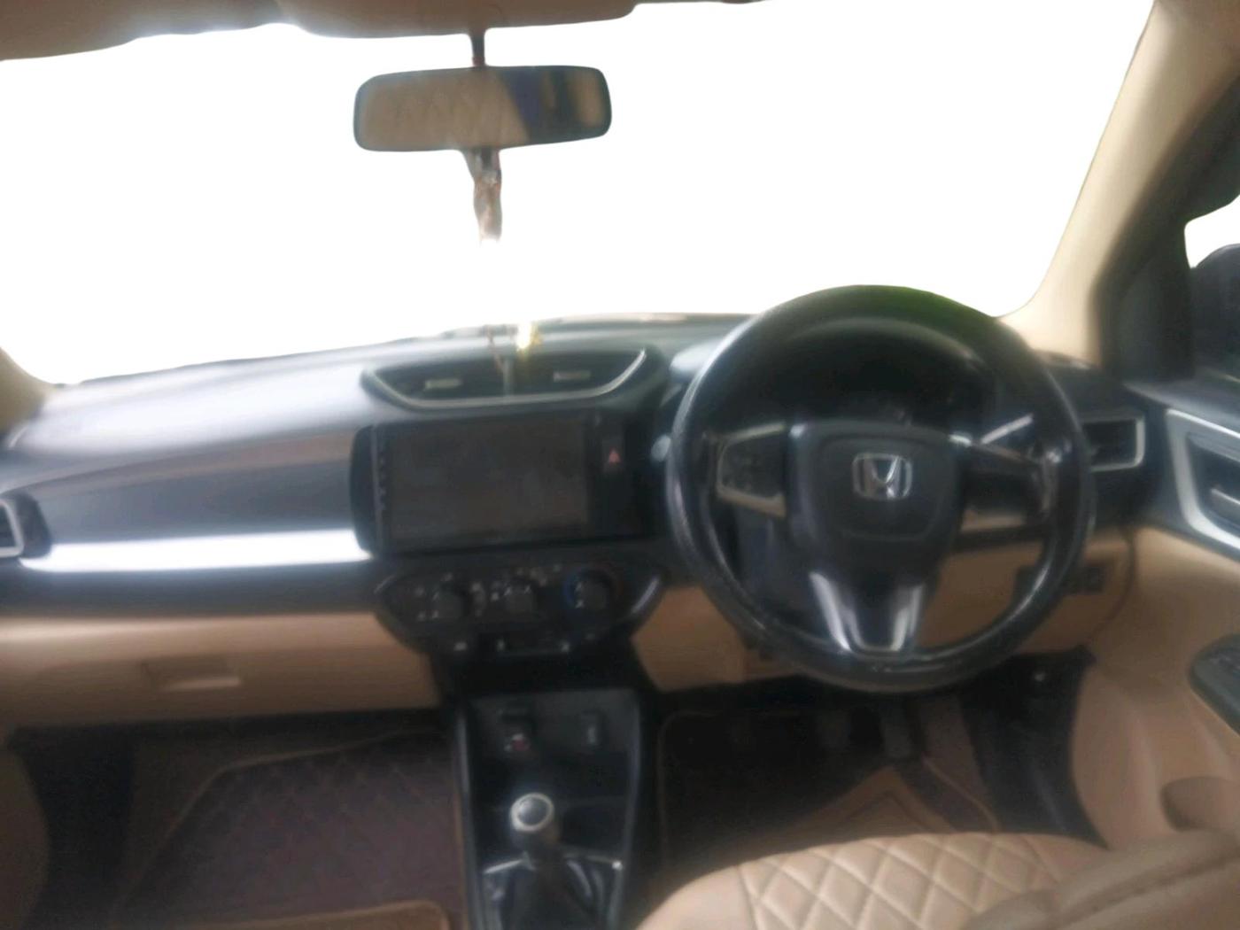 2023 Honda Amaze 1.2L I-VTEC S, CNG, Manual, 75,560 km, interior