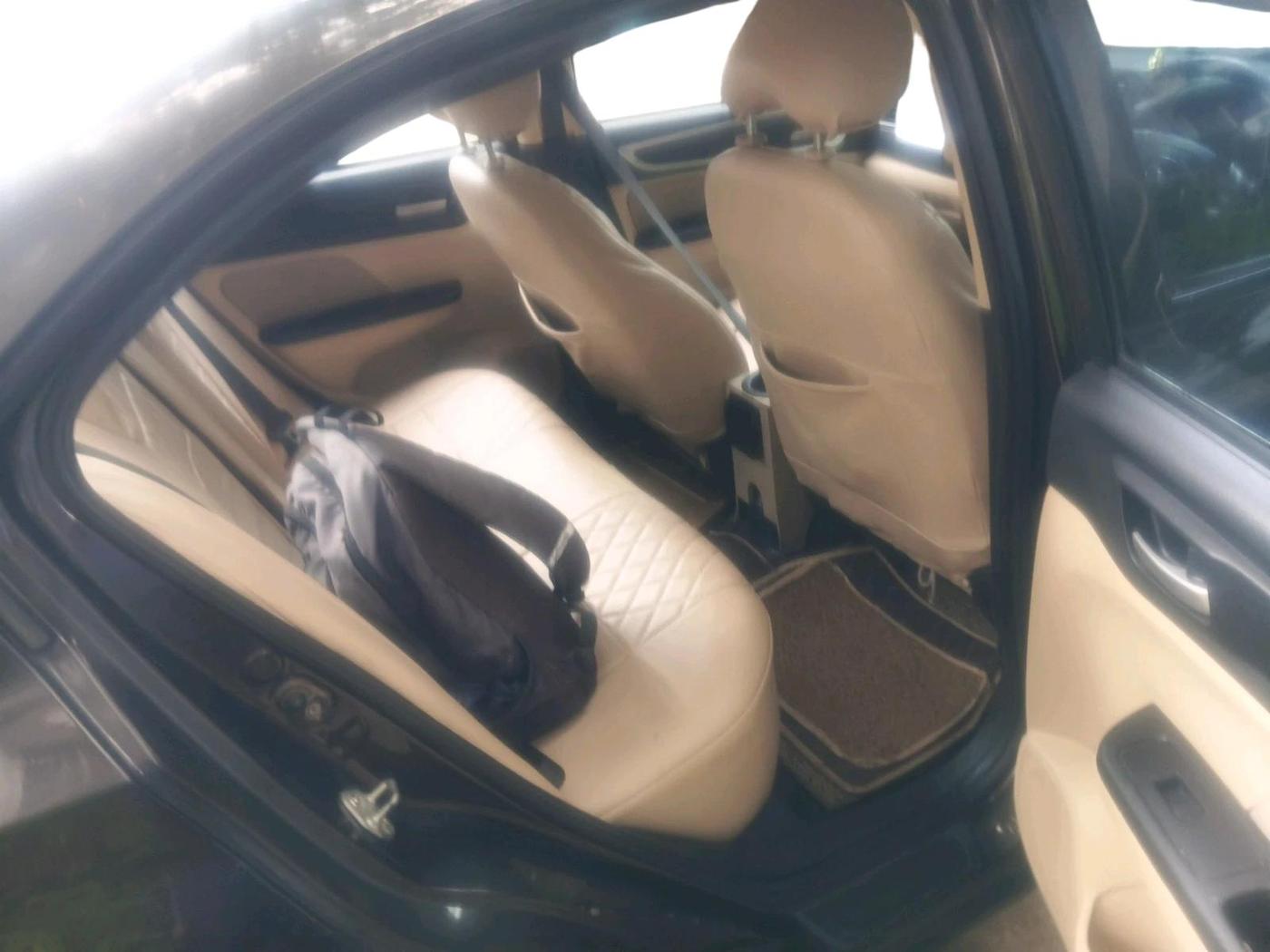2023 Honda Amaze 1.2L I-VTEC S, CNG, Manual, 75,560 km, interior