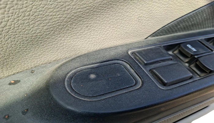 2015 Maruti Celerio VXI, Petrol, Manual, 1,83,084 km, interior