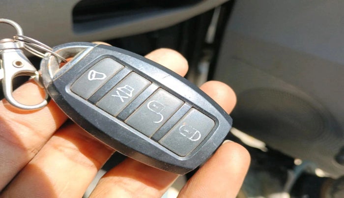 2017 Tata Tiago XE PETROL, Petrol, Manual, 35,658 km, interior