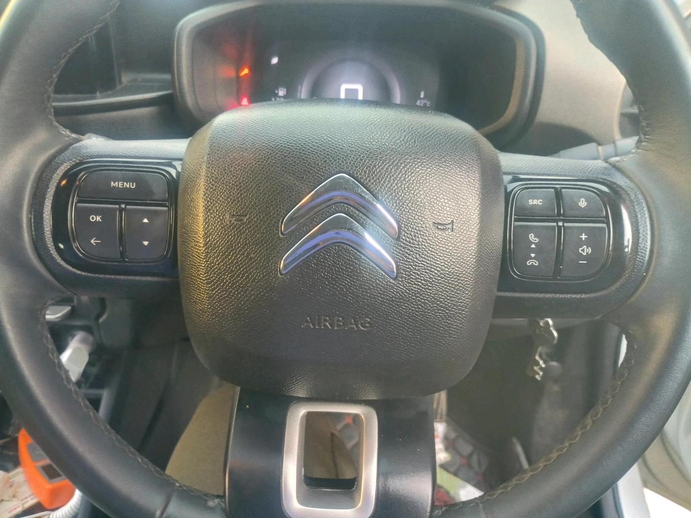 2024 CITROEN C3 SHINE 1.2, CNG, Manual, 14,000 km, interior