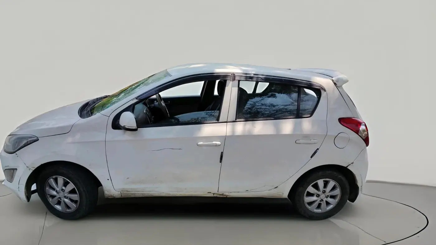 2013 Hyundai i20 SPORTZ 1.4 CRDI, Diesel, Manual, 1,74,170 km, exterior