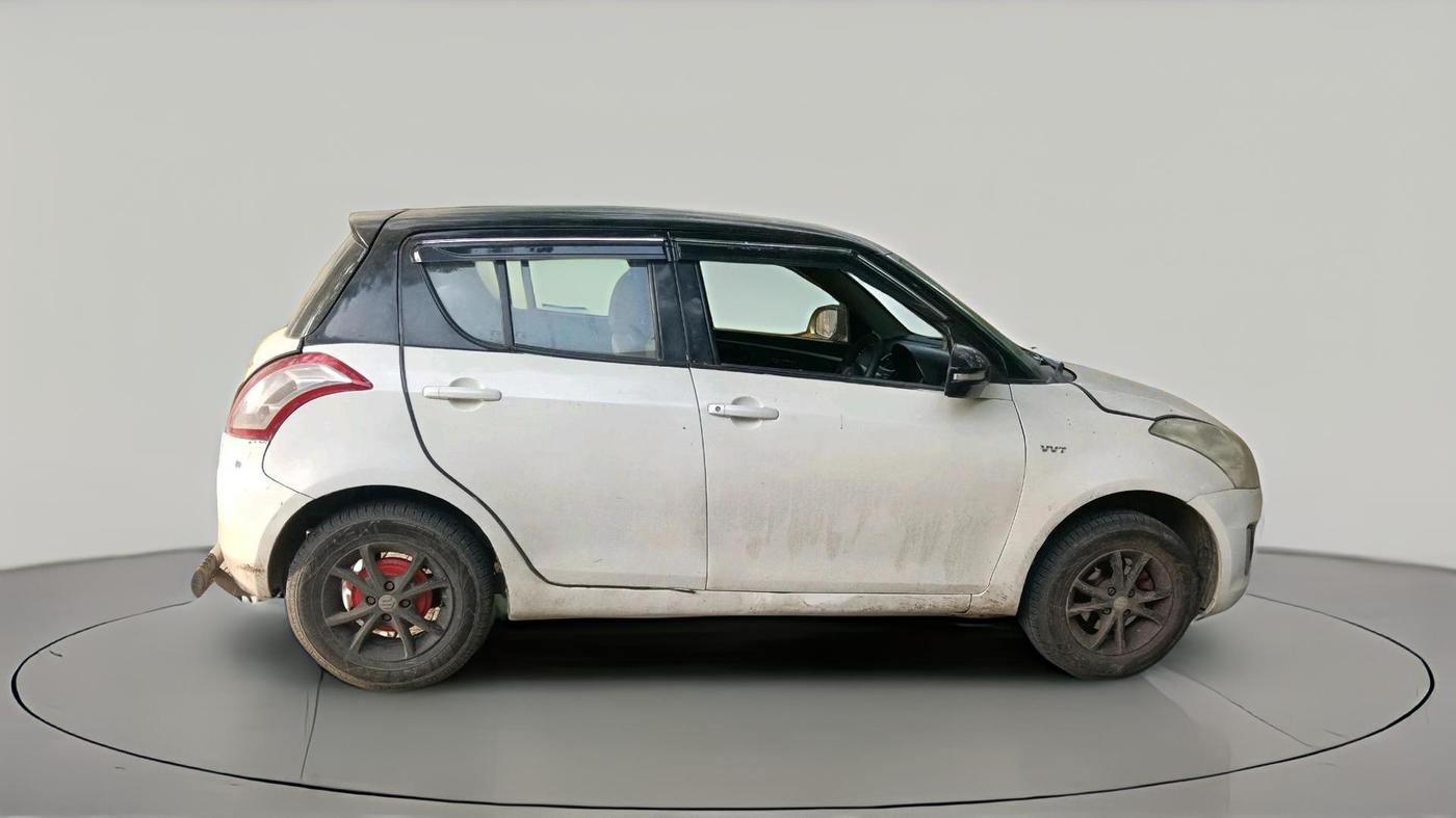 2014 Maruti Swift VXI, CNG, Manual, 1,10,129 km, exterior